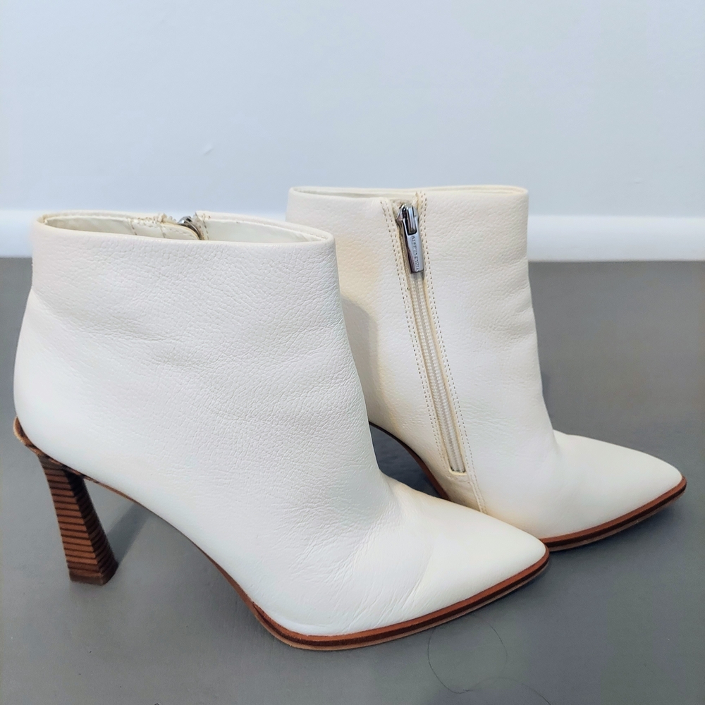 Vince Camuto Women's Pezlee Leather Ankle Boots Size 9M